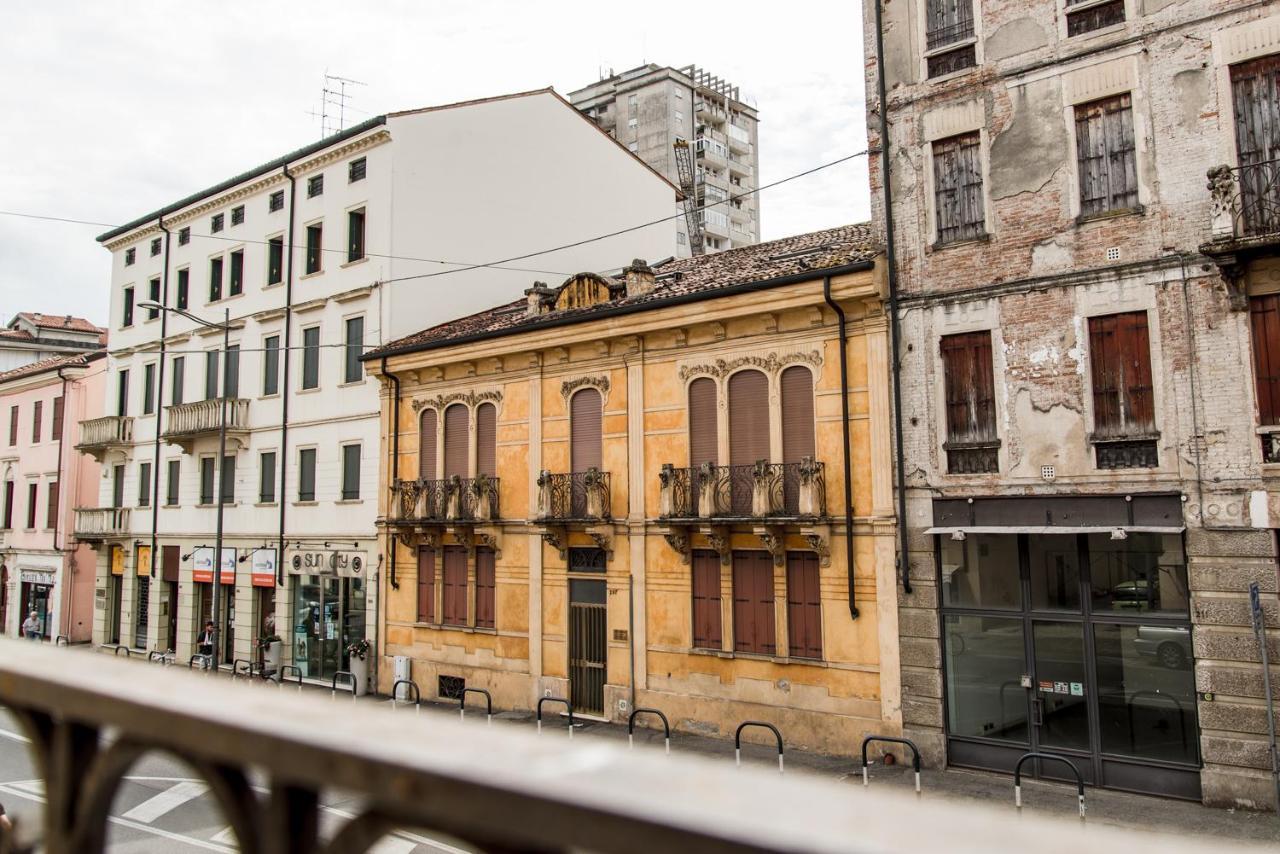 Intero Appartamento Nel Cuore Di Vicenza Buitenkant foto